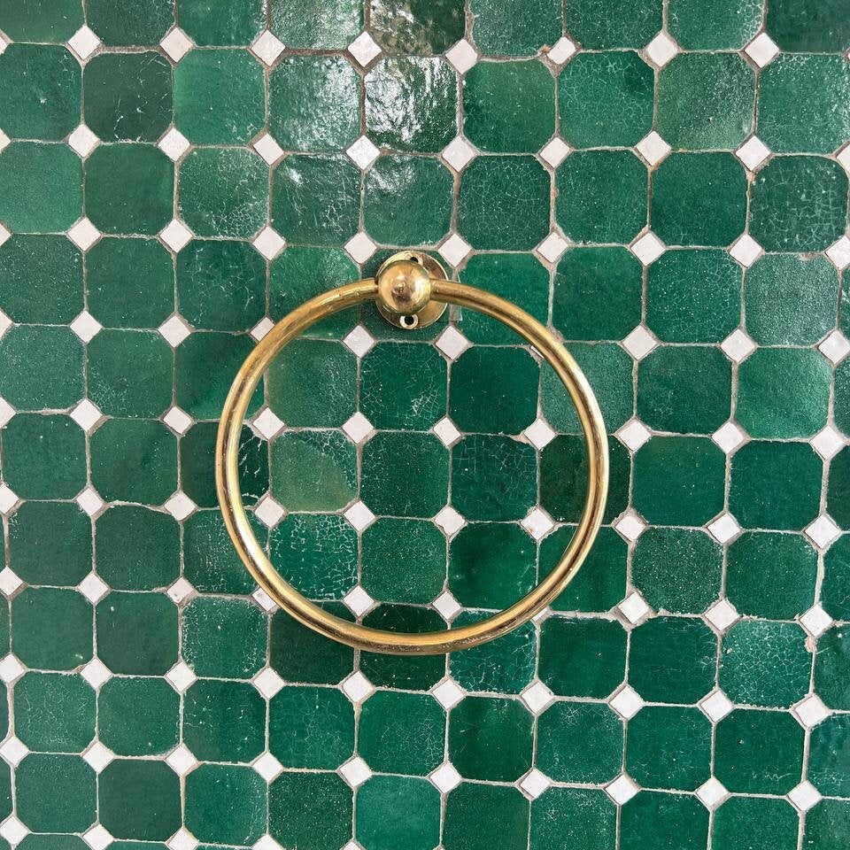 Vintage Brass Round Wall Towel Rack – Elegant Towel Holder - bohoprime